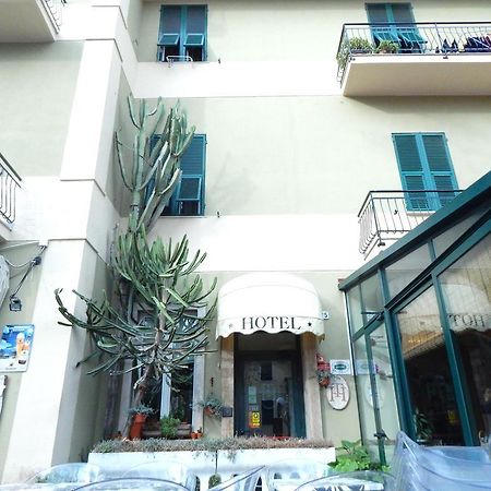 Albergo Torino Albenga Esterno foto