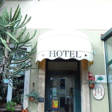 Albergo Torino Albenga Esterno foto