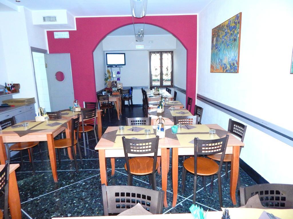 Albergo Torino Albenga Esterno foto