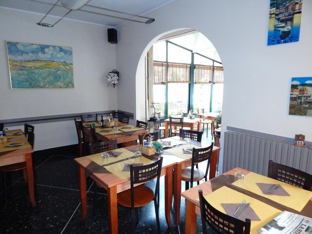 Albergo Torino Albenga Esterno foto